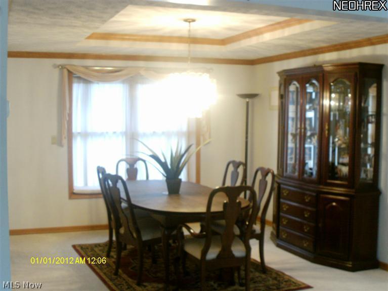 2415 Hunters Ridge Youngstown, OH 44512 - Photo 4 of 6 Gallery Image 4