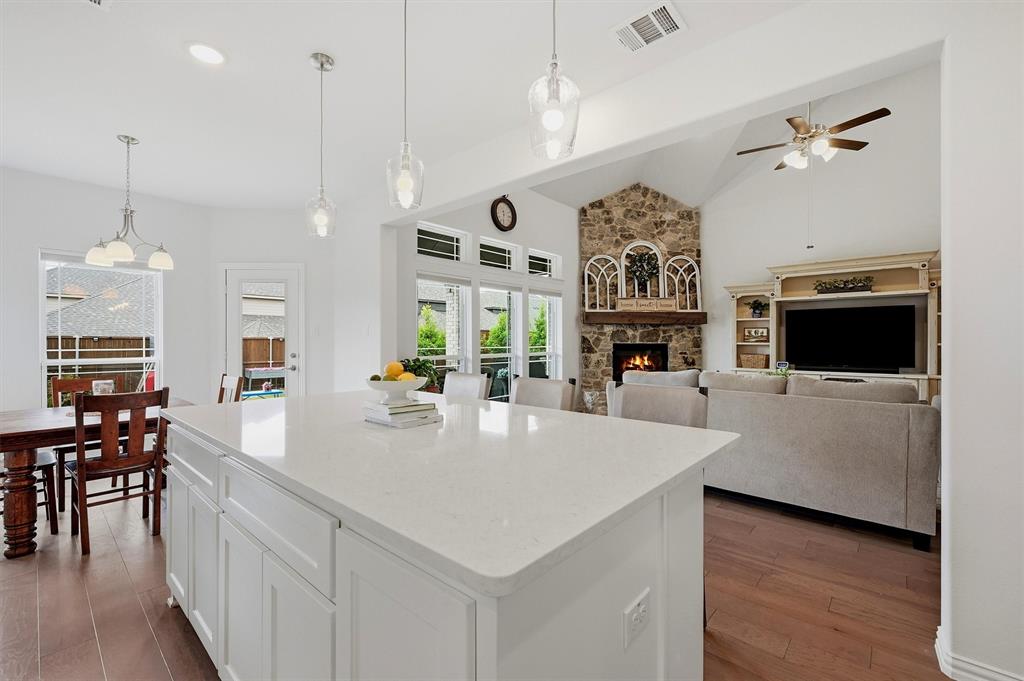 809 Violet Way Celina, TX 75009 - Photo 13 of 38