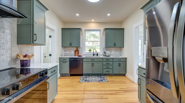 $429,900 | 354 Mohawk Avenue, Scotia, NY 12302