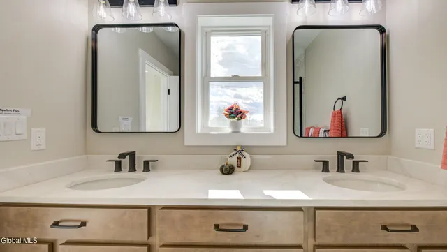 $429,900 | 354 Mohawk Avenue, Scotia, NY 12302