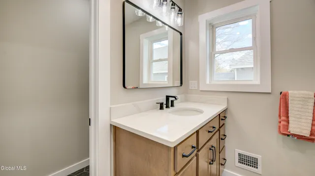 $429,900 | 354 Mohawk Avenue, Scotia, NY 12302