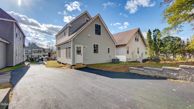 $429,900 | 354 Mohawk Avenue, Scotia, NY 12302