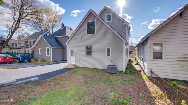 $429,900 | 354 Mohawk Avenue, Scotia, NY 12302