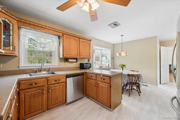 $929,000 | 19 Laurel Hill Road, Croton-on-Hudson, NY 10520