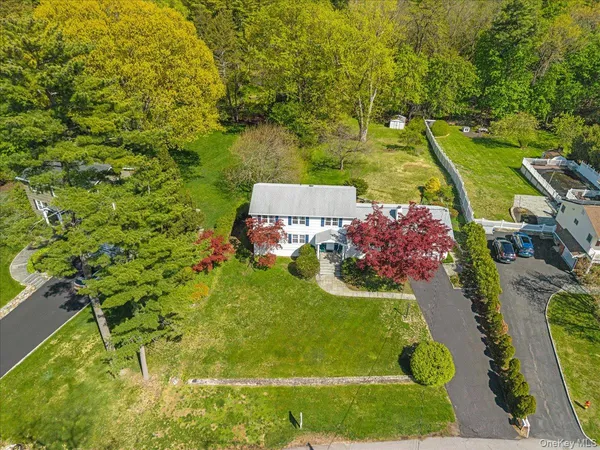 $929,000 | 19 Laurel Hill Road, Croton-on-Hudson, NY 10520