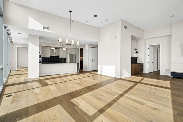 $11,795 | 1114 West Carroll Avenue, Unit PH3203, Chicago, IL 60607