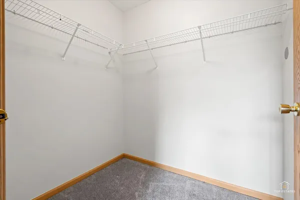 $1,750 | 1515 Silverstone Drive, Unit 1515, Carpentersville, IL 60110