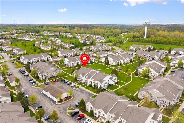 $1,750 | 1515 Silverstone Drive, Unit 1515, Carpentersville, IL 60110