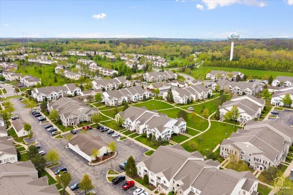 $1,750 | 1515 Silverstone Drive, Unit 1515, Carpentersville, IL 60110