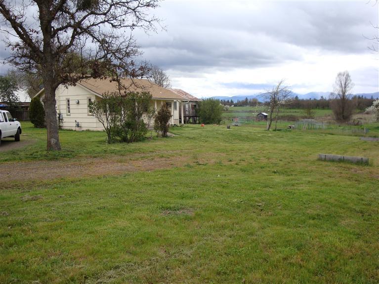 967 Gibbon Road Central Point, OR 97502 - Photo 2 of 8 Additional Photo