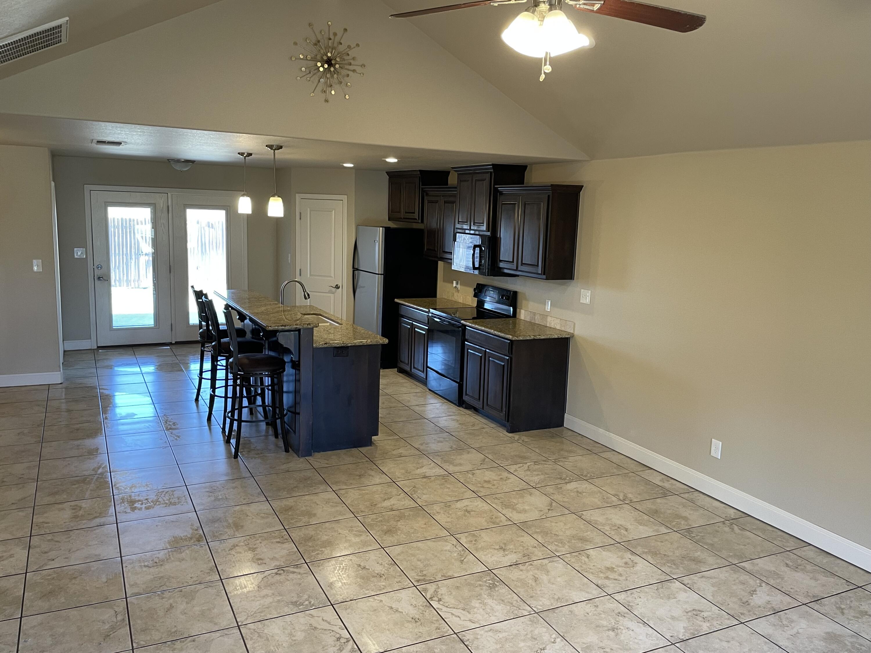 5222 Marshall Street Lubbock, TX 79416 - Photo 7 of 22 IMG_5119