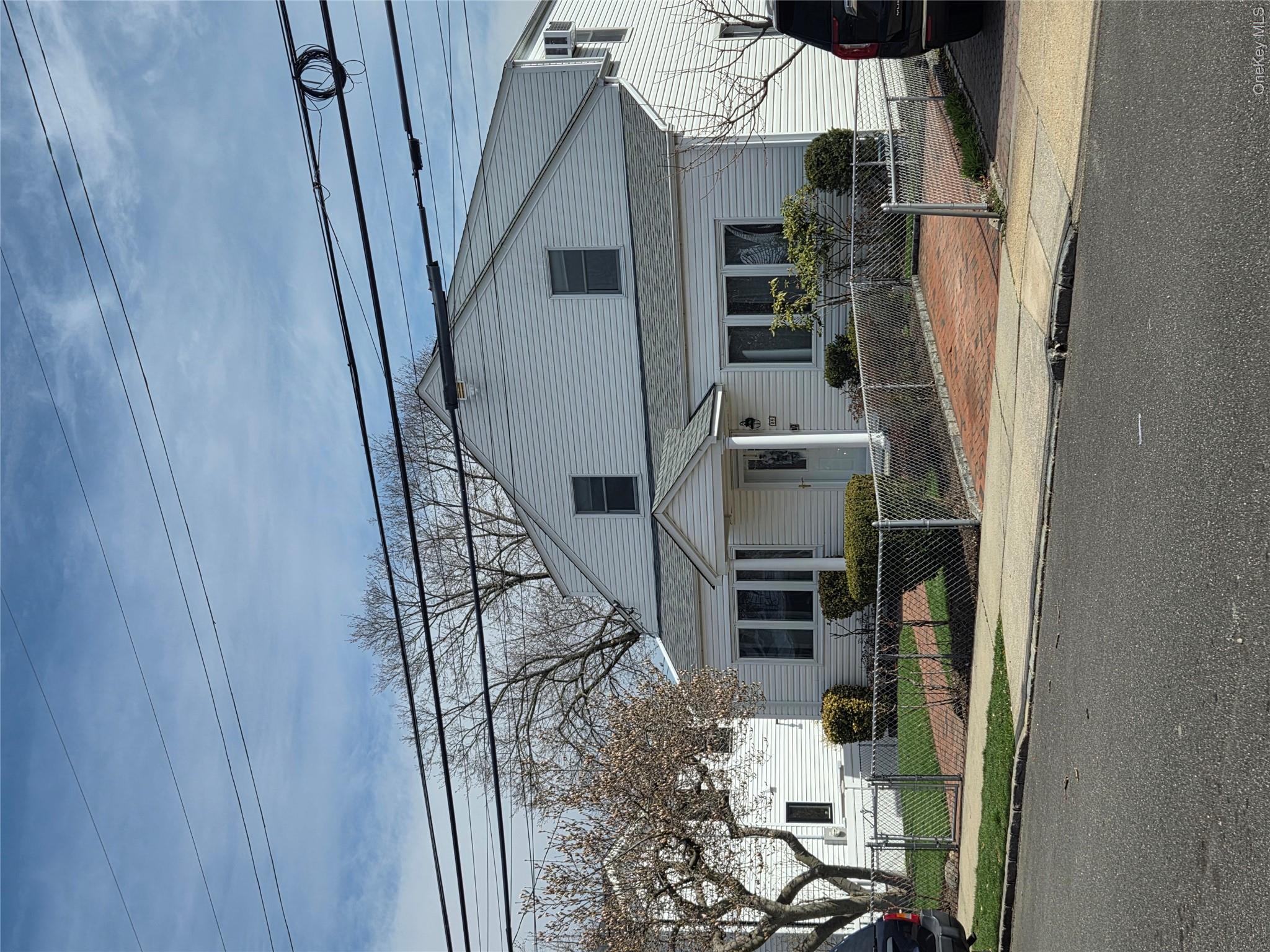 58 Juniper Road Port Washington, NY 11050 - Photo 2 of 13