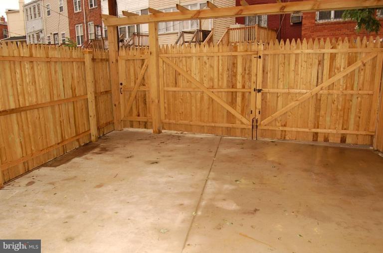 818 L Street Northeast Washington, DC 20002 - Photo 2 of 19 rear fenced-in yard