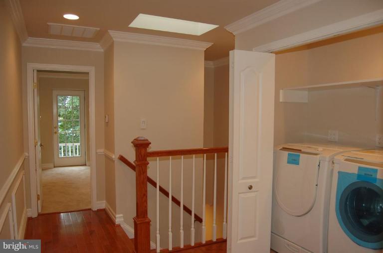 818 L Street Northeast Washington, DC 20002 - Photo 19 of 19 Hallway