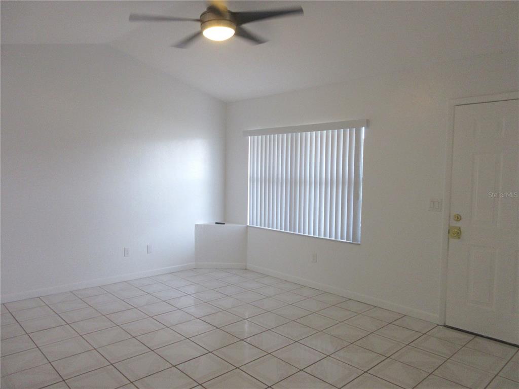 14131 Southwest 30th Ter Road Ocala, FL 34473 - Photo 2 of 9