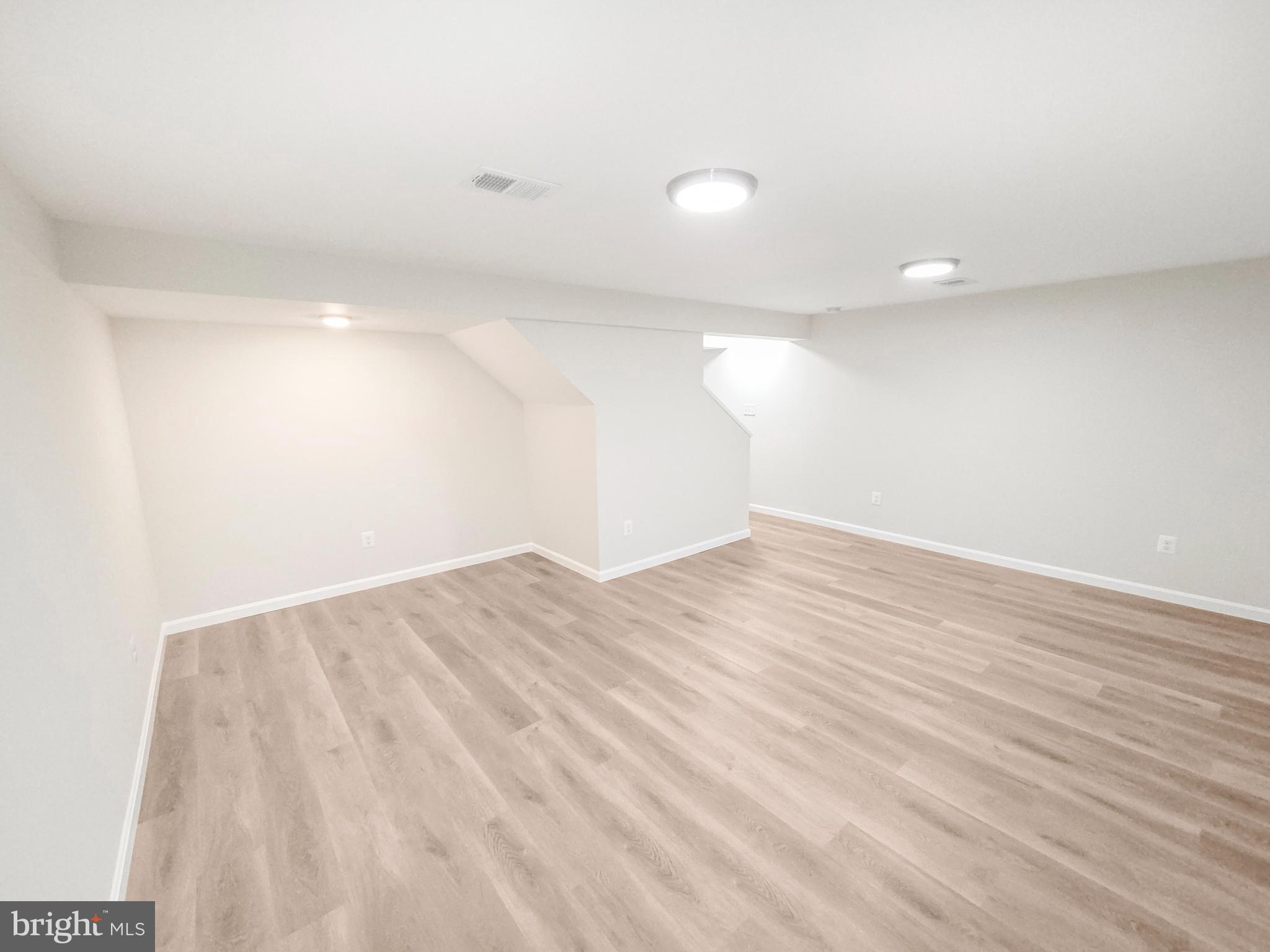 6516 Columbia Park Road Landover, MD 20785 - Photo 18 of 25 a view of empty room