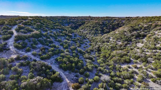 $654,000 | 2733 Private Road 4560, Rocksprings, TX 78880