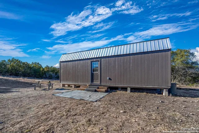 $654,000 | 2733 Private Road 4560, Rocksprings, TX 78880