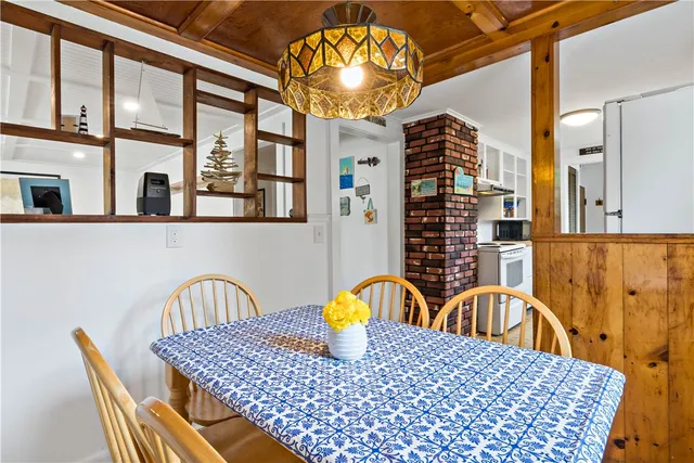 $2,500 | 39 Salt Pond Way, Westerly, RI 02891