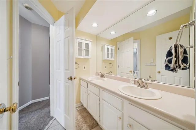 $250,000 | 72 Hennig Drive, Pittsburgh, PA 15236