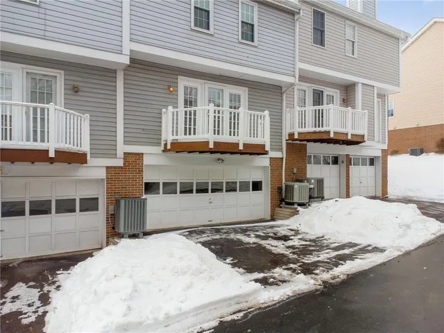 $250,000 | 72 Hennig Drive, Pittsburgh, PA 15236