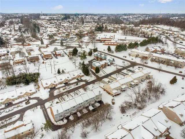 $250,000 | 72 Hennig Drive, Pittsburgh, PA 15236