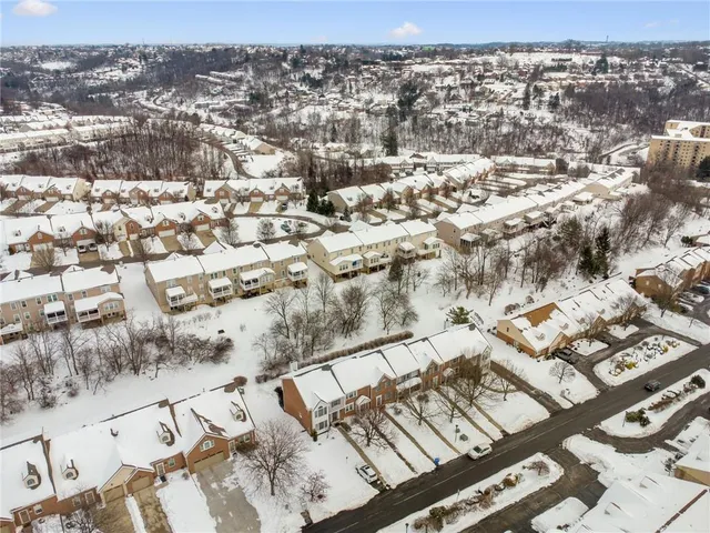 $250,000 | 72 Hennig Drive, Pittsburgh, PA 15236