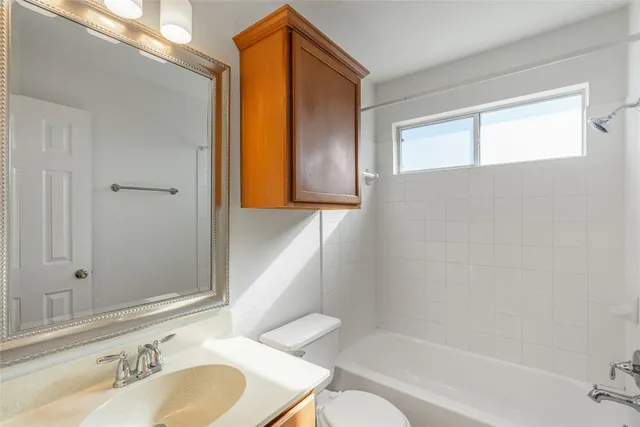 $330,000 | 309 Altamont Street, Hutto, TX 78634