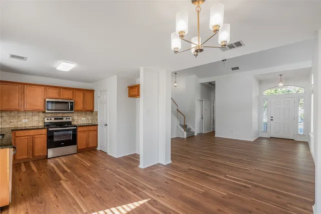 $330,000 | 309 Altamont Street, Hutto, TX 78634