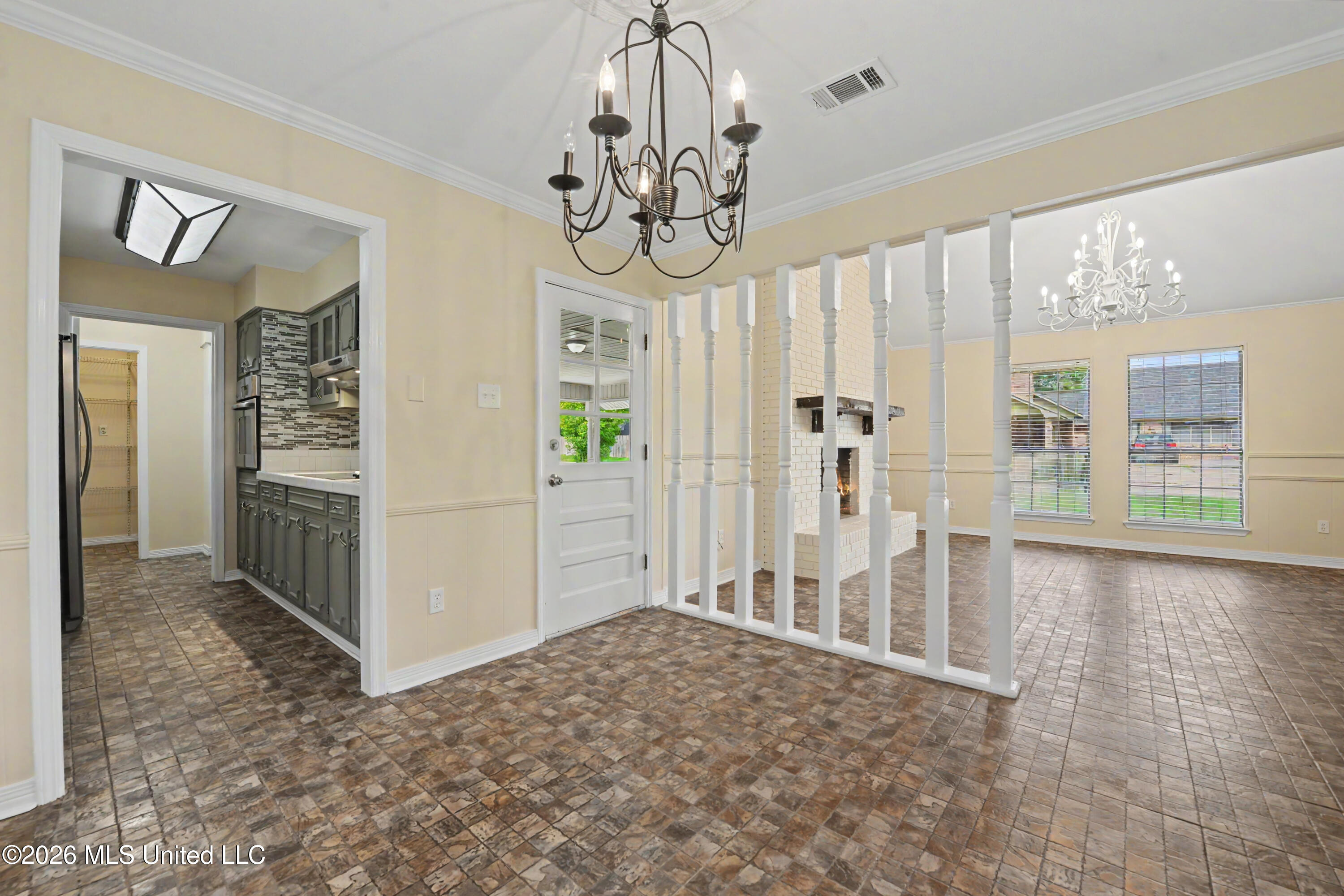12520 Depew Road Gulfport, MS 39503 - Photo 6 of 29 006