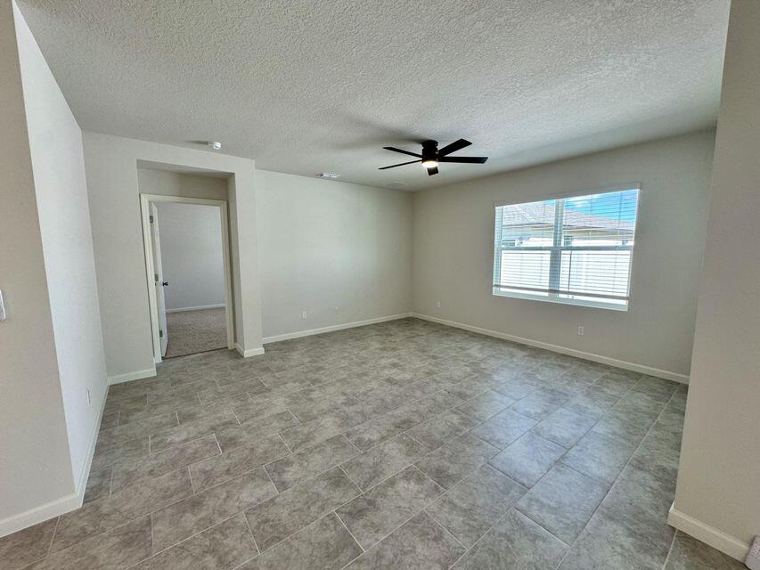 490 Seaspray Drive Fort Pierce, FL 34945 - Photo 14 of 21 Dinning room