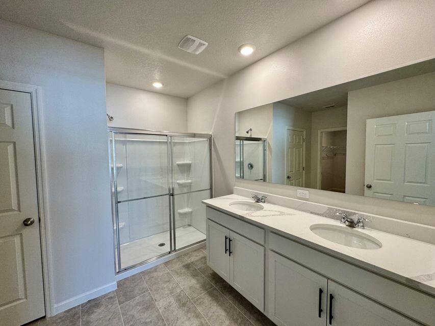 490 Seaspray Drive Fort Pierce, FL 34945 - Photo 17 of 21 Master Bathroom