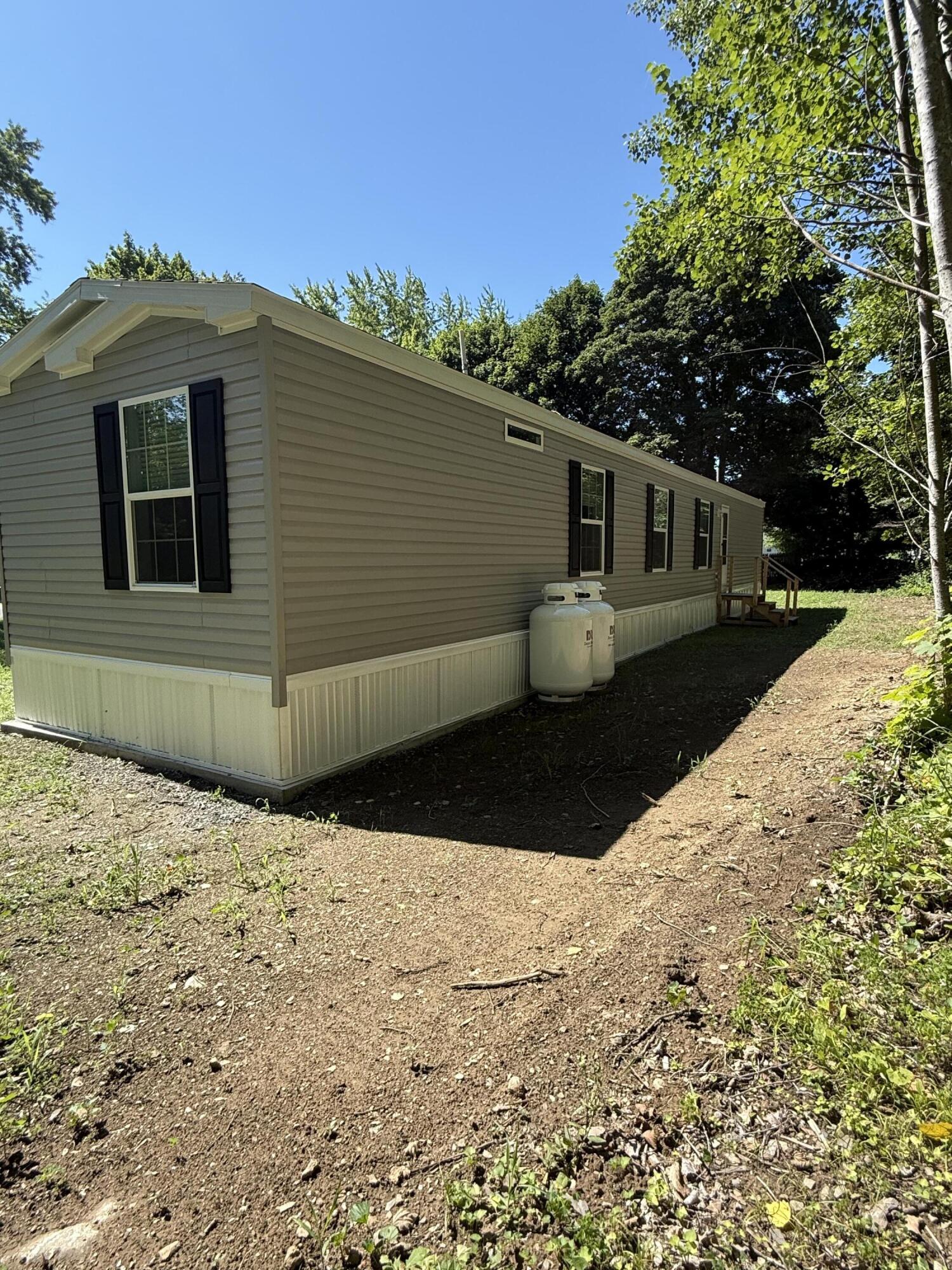 64 North 2nd Rangeway Oakland, ME 04963 - Photo 20 of 22 back end