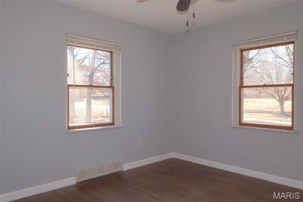 934 Forder Road St. Louis, MO 63129 - Photo 9 of 17