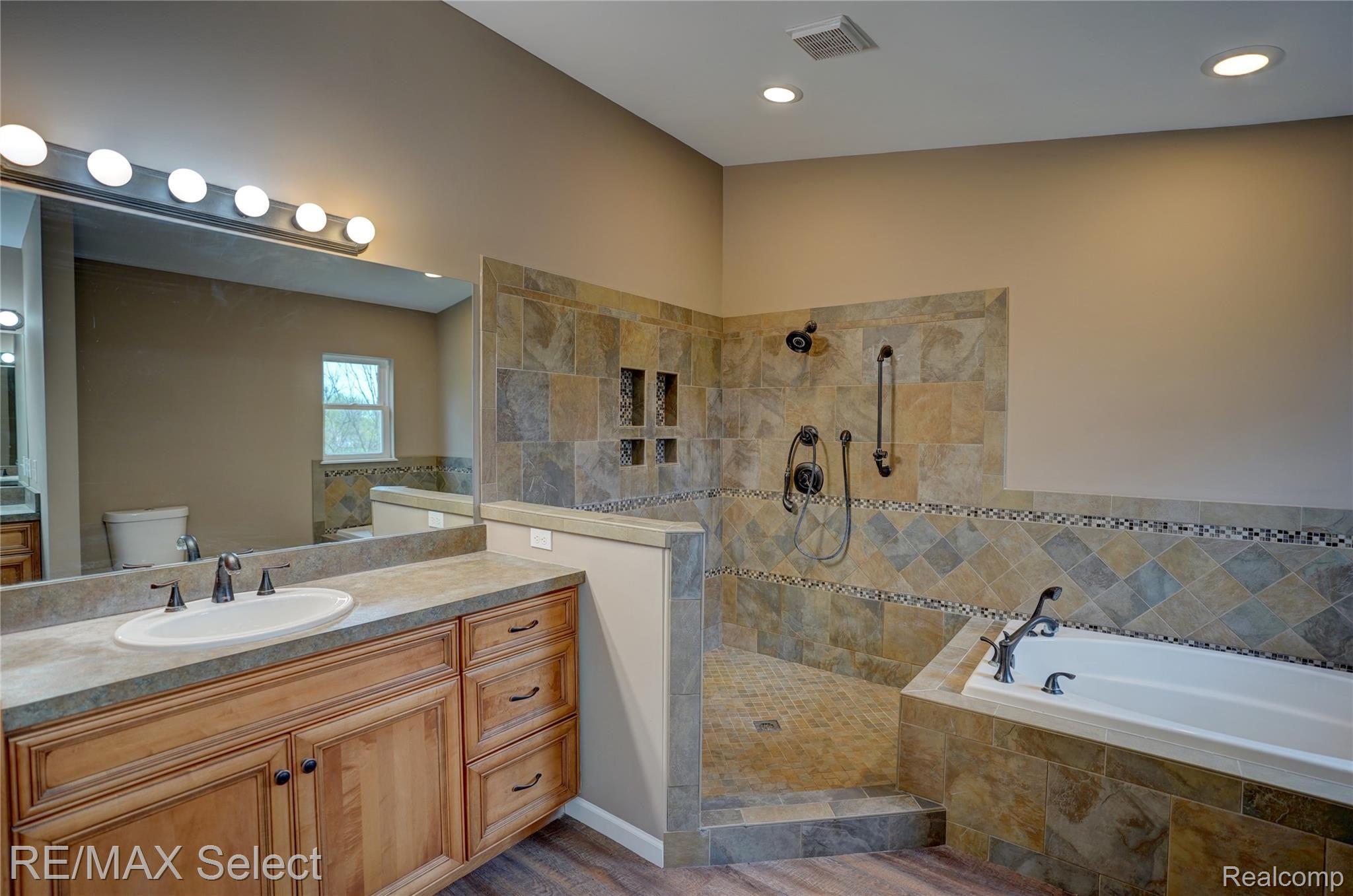 7209 East Richfield Road Davison, MI 48423 - Photo 65 of 83 7209 E Richfield Road 65.jpg