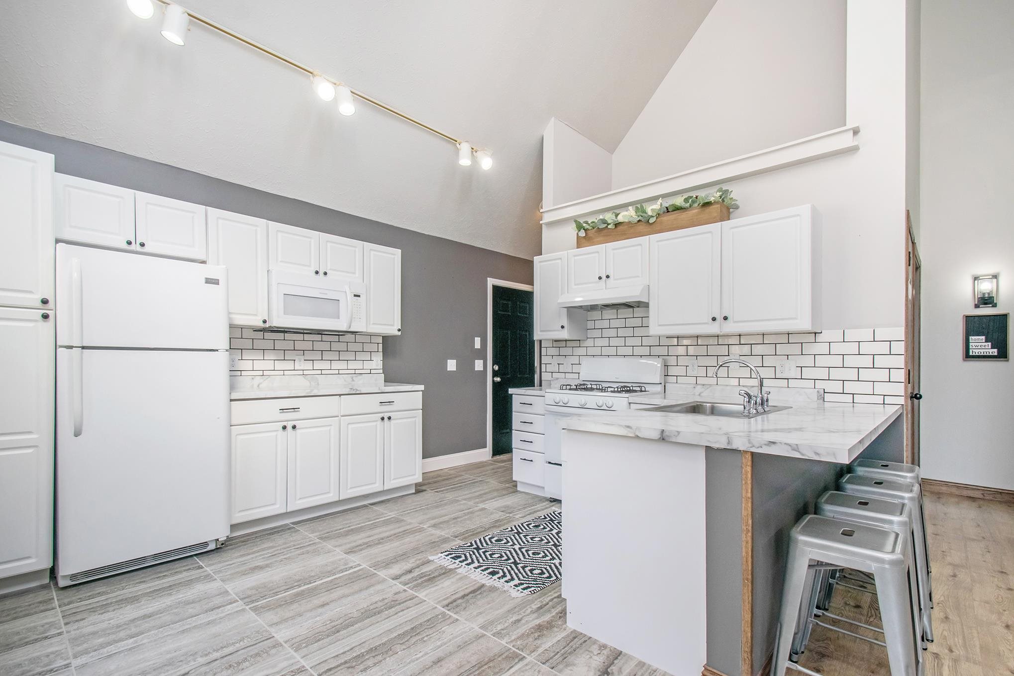 3617 Vistula Road Mishawaka, IN 46544 - Photo 8 of 27 Gallery Image 8