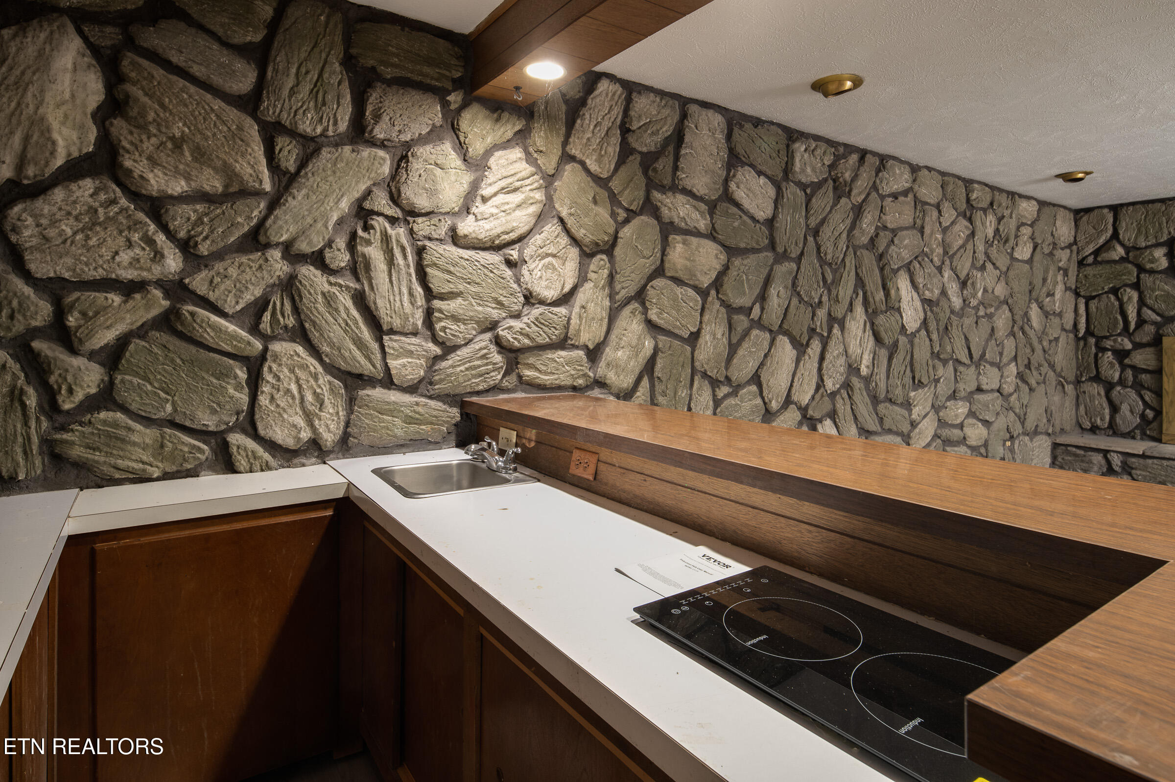 2405 Monterey Road Knoxville, TN 37912 - Photo 19 of 26 JBP_Monterey2405_2400px-24