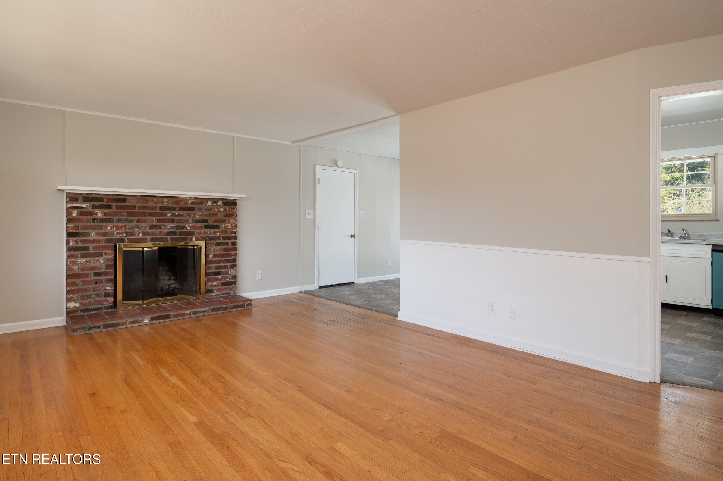 2405 Monterey Road Knoxville, TN 37912 - Photo 4 of 26 JBP_Monterey2405_2400px-4