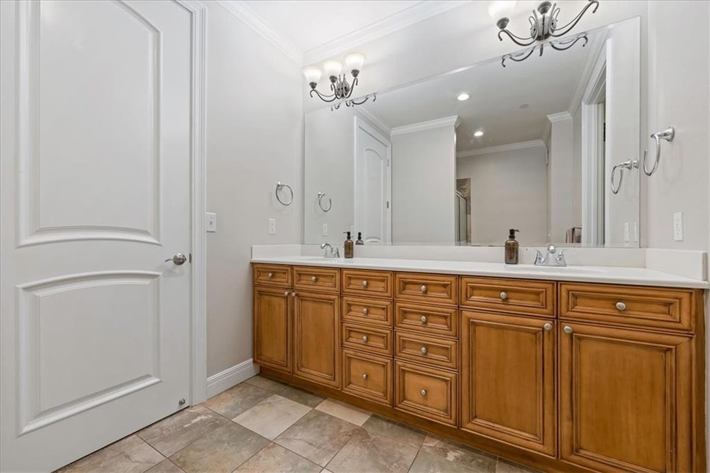 10511 Mission Road, Unit 203A Leawood, KS 66206 - Photo 18 of 25