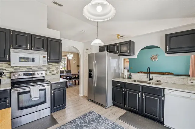 $330,000 | 121 Sunridge Woods Court, Davenport, FL 33837