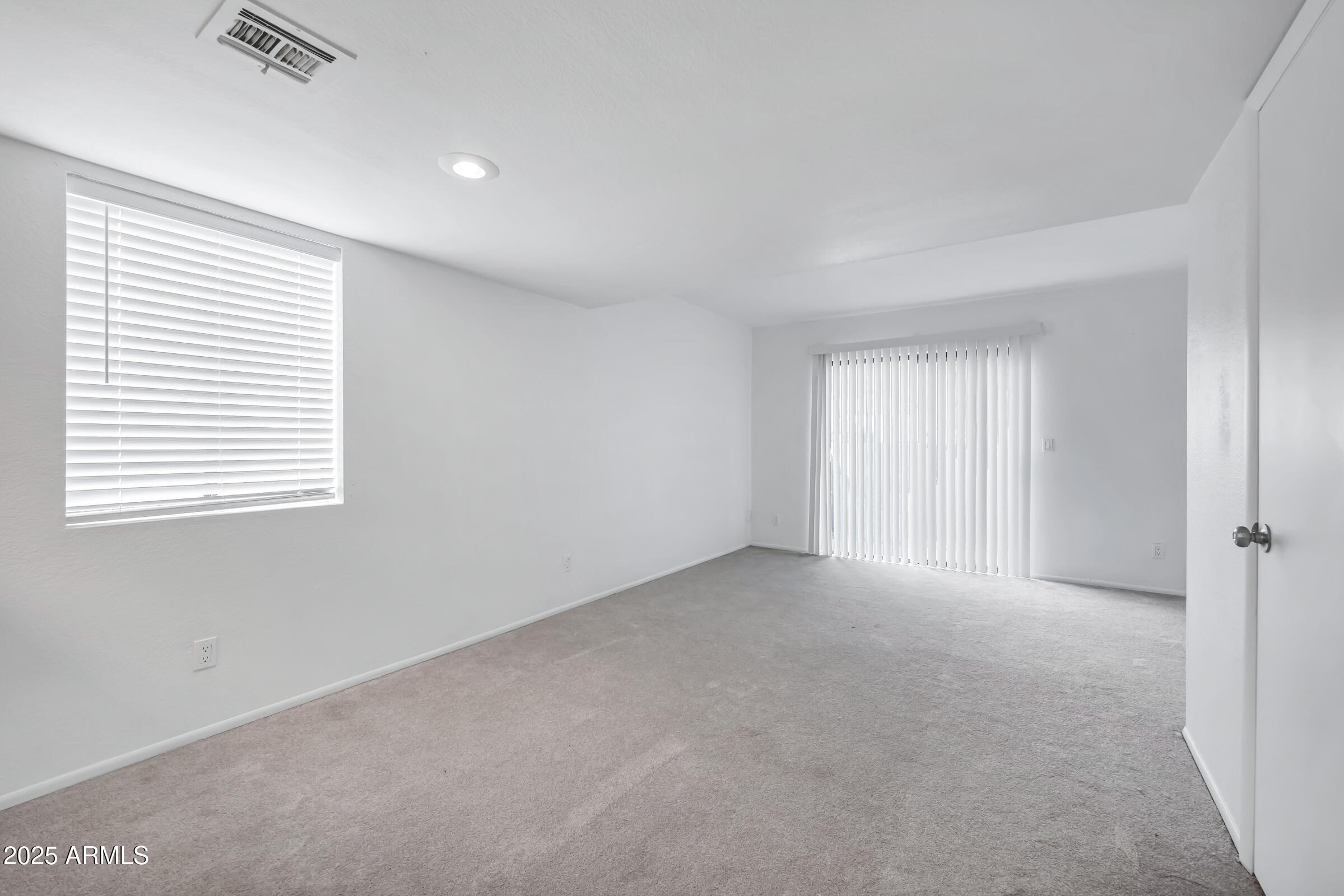 2041 West Bloomfield Road, Unit 1 Phoenix, AZ 85029 - Photo 8 of 20 2041 W Bloomfield Rd unit 1-9