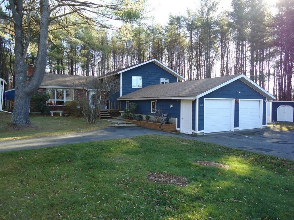 1224 Battle Ridge Road Clinton, ME 04927 - Photo 1 of 35 Photo