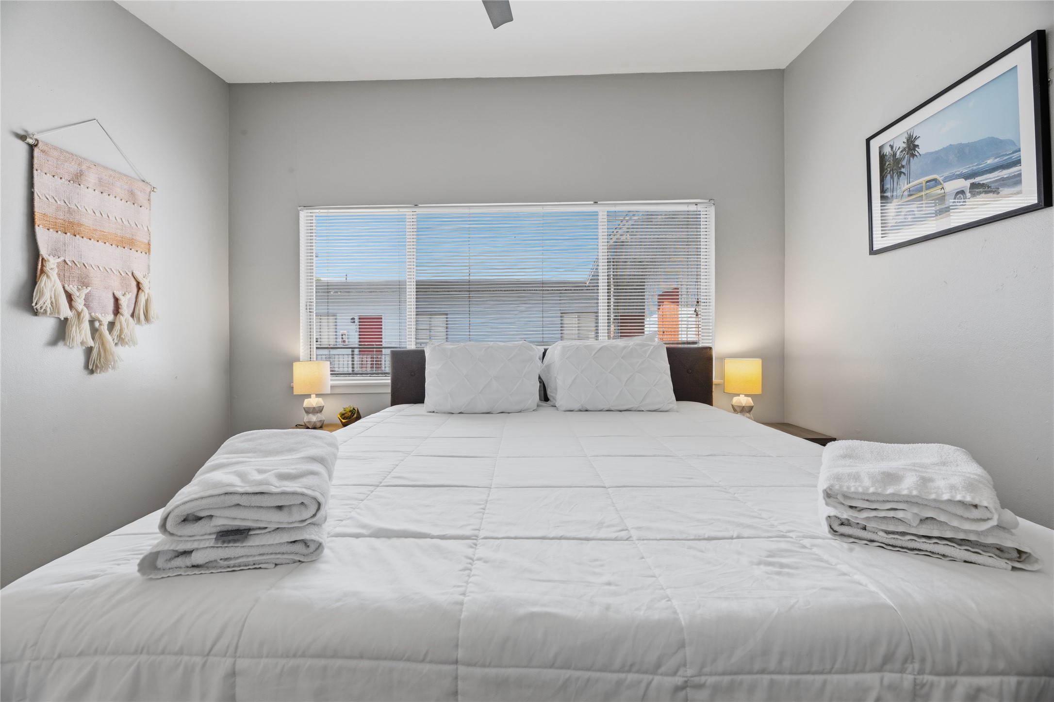 2408 Longview Street, Unit 204 Austin, TX 78705 - Photo 17 of 17 a bedroom with a bed and window