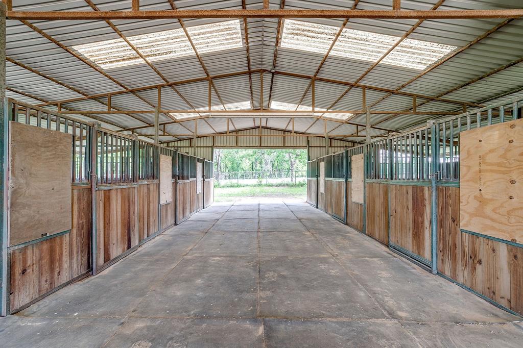 2196 Old Agnes Road Weatherford, TX 76088 - Photo 10 of 35 6 Stall Barn