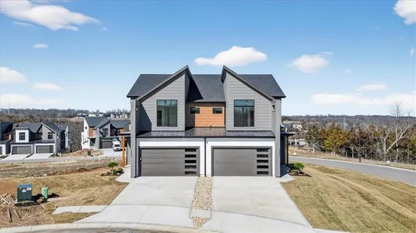 $604,950 | 22596 West 93rd Street, Lenexa, KS 66227