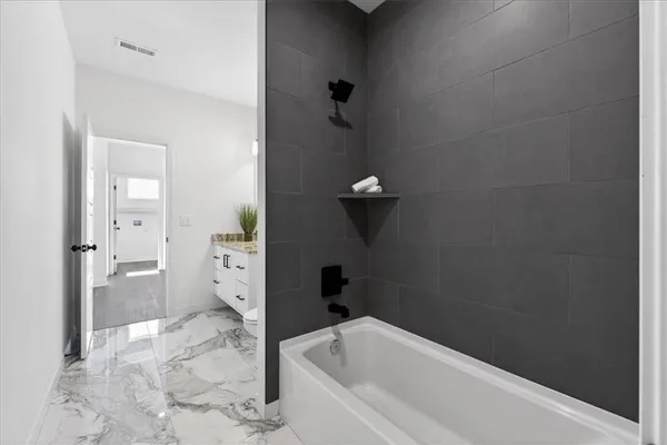 $604,950 | 22596 West 93rd Street, Lenexa, KS 66227