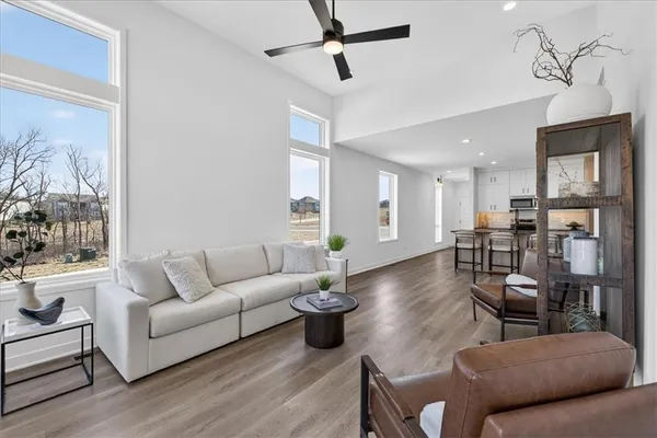 $604,950 | 22596 West 93rd Street, Lenexa, KS 66227