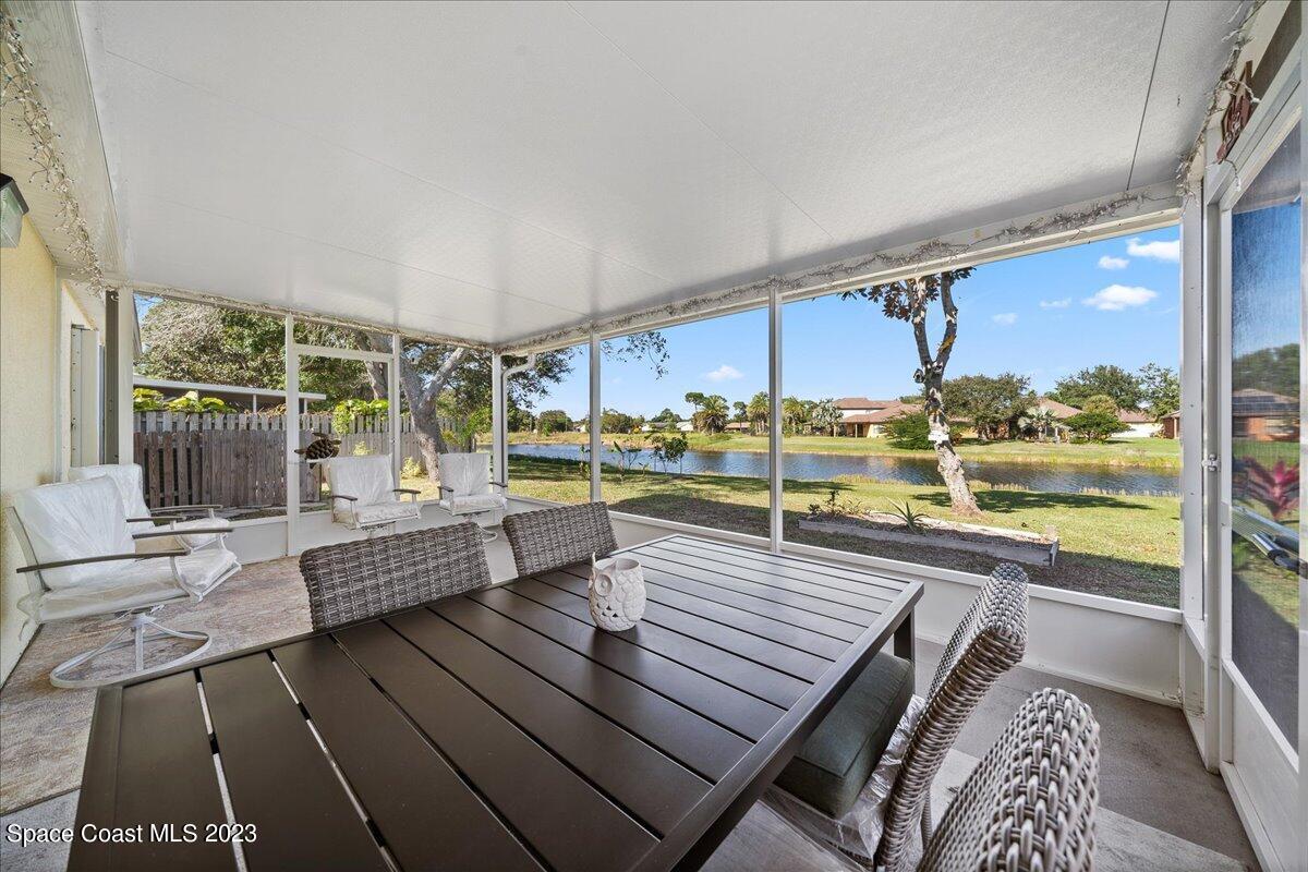 600 Benton Drive Melbourne, FL 32901 - Photo 30 of 33 a living room with furniture and a large window