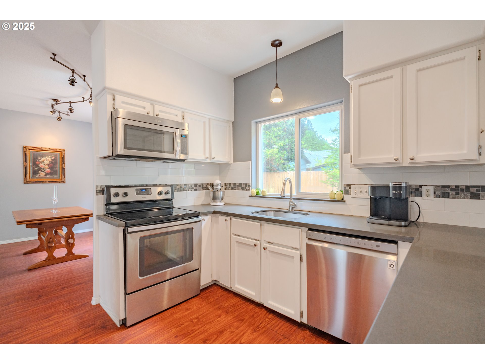 17474 Southwest Sarala Street Beaverton, OR 97007 - Photo 11 of 40
