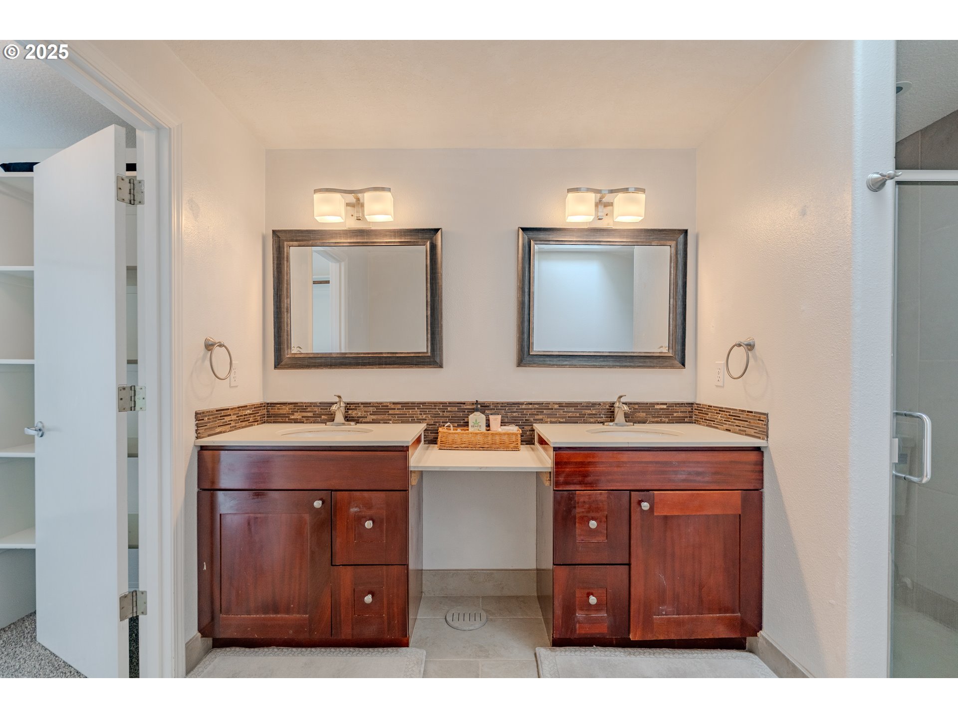 17474 Southwest Sarala Street Beaverton, OR 97007 - Photo 22 of 40